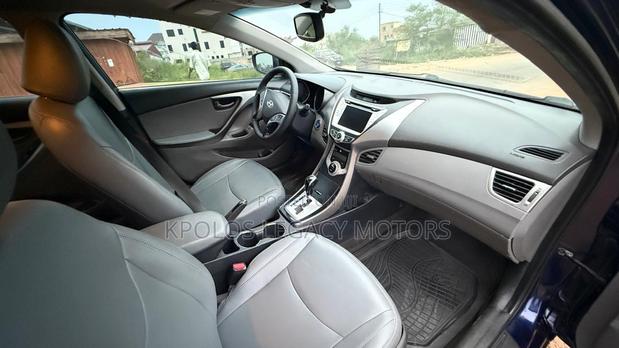 Hyundai Elantra SE Coupe FWD (1.8L 4cyl 6A) 2013 Blue
