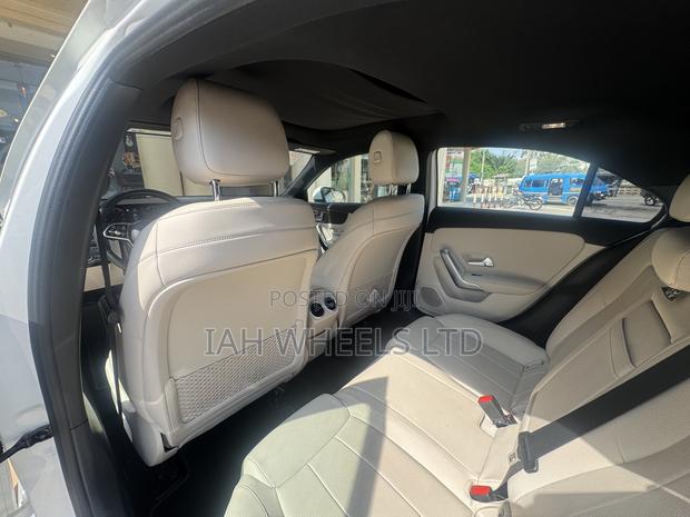 Mercedes-Benz A-Class 2019 White