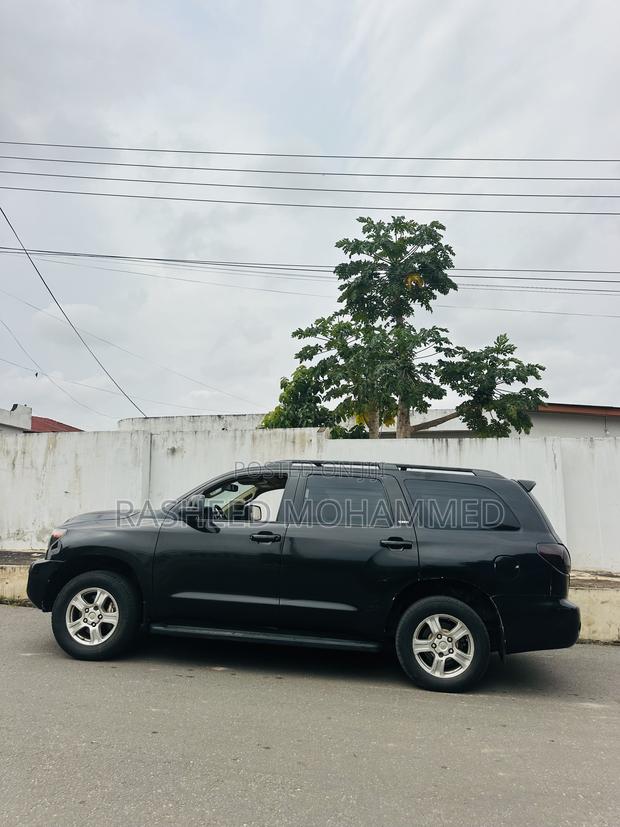 Toyota Sequoia 2016 Black