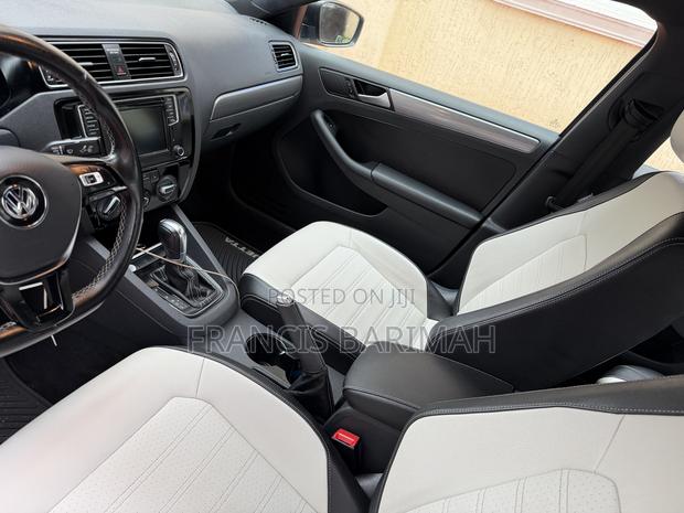 Volkswagen Jetta 1.8T Sport 2016 White
