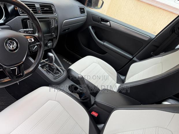 Volkswagen Jetta 1.8T Sport 2016 White