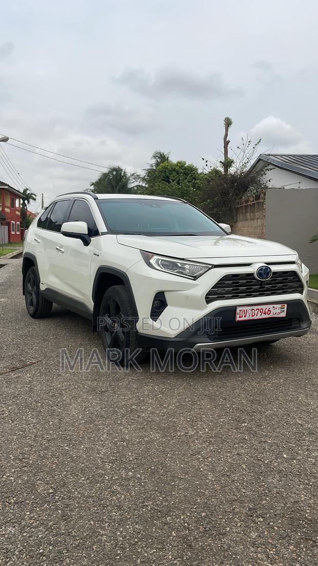 Toyota RAV4 Limited AWD 2020 White