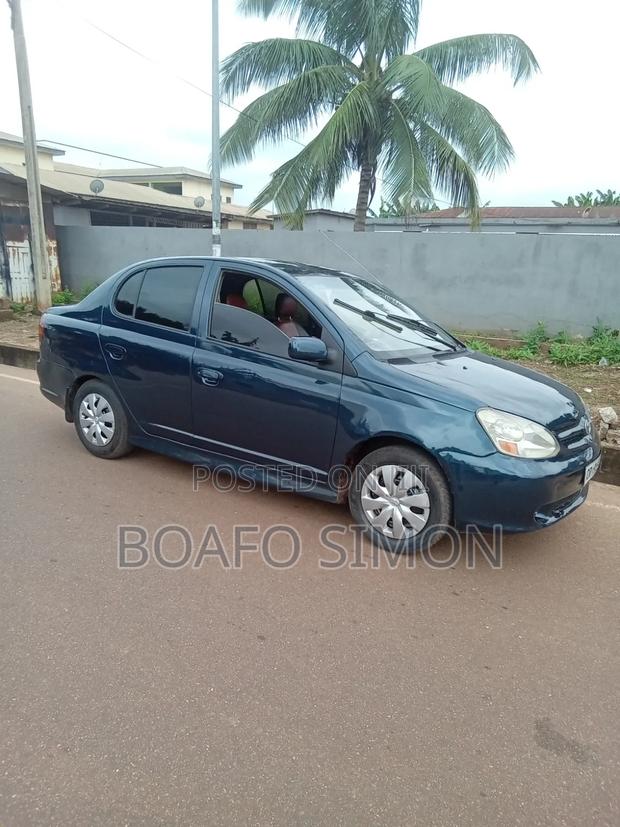 Toyota Echo 2004 Blue