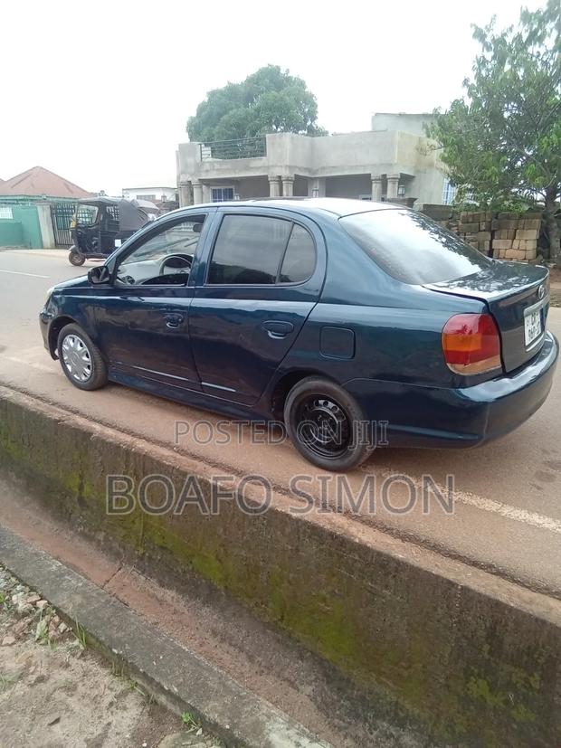 Toyota Echo 2004 Blue