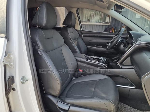 Hyundai Tucson Limited 2023 White
