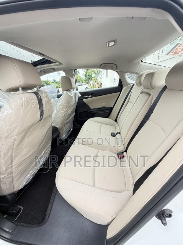 Honda Civic EX Sedan 2019 White