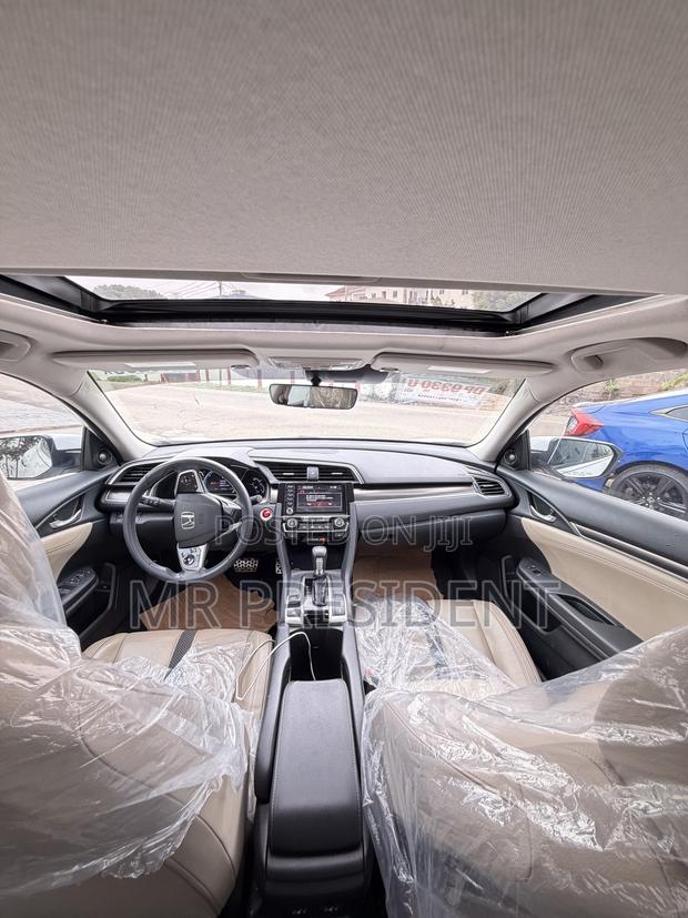 Honda Civic Touring Sedan 2020 White
