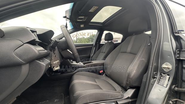 Honda Civic EX Hatchback 2018 Gray