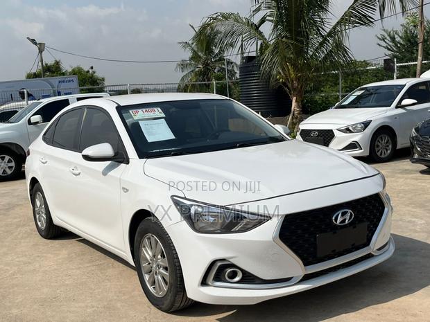 Hyundai Accent SE 2021 White