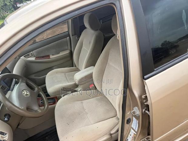 Toyota Corolla 2007 Gold