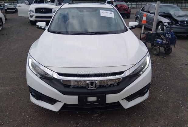 Honda Civic Touring Sedan 2018 White
