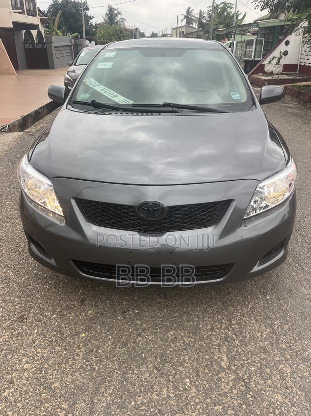 Toyota Corolla 2009 Gray