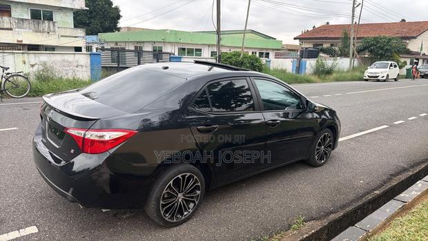 Toyota Corolla S Plus 4dr Sedan (1.8L 4cyl CVT) 2016 Gray