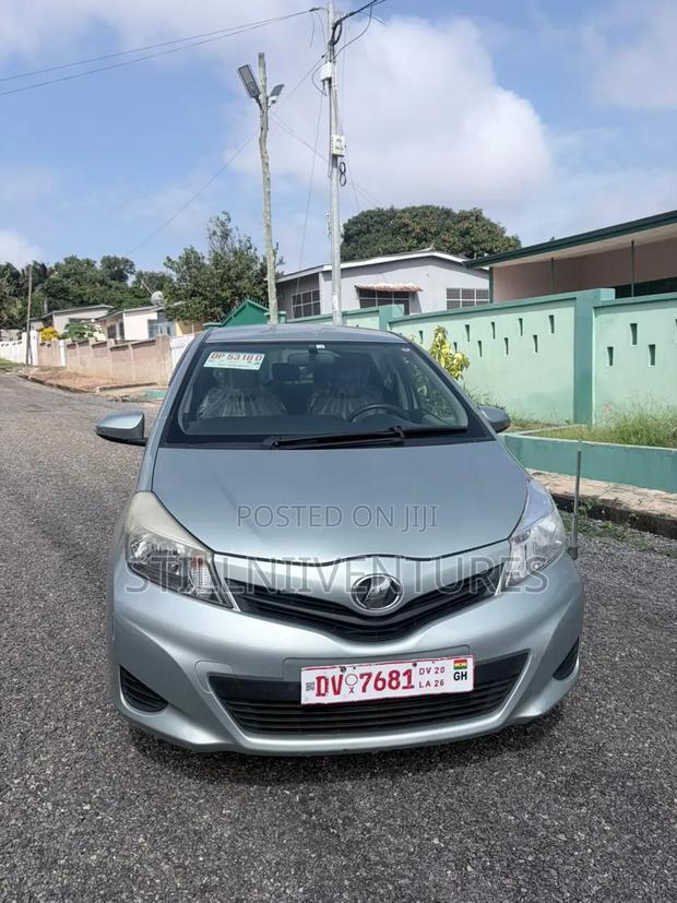 Toyota Vitz 2014 Green