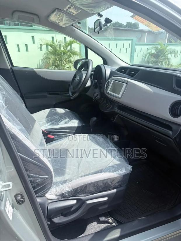 Toyota Vitz 2014 Green