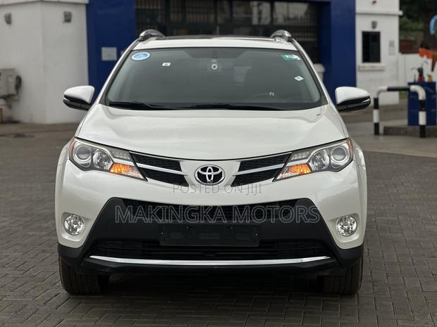 Toyota RAV4 Limited 4dr SUV AWD (2.5L 4cyl 6A) 2014 White