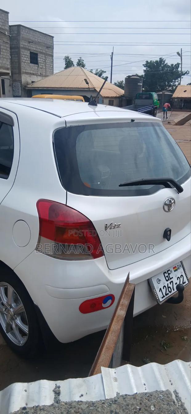 Toyota Vitz 1.3 FWD 3dr 2010 White