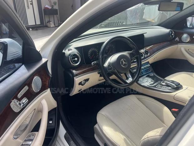 Mercedes-Benz E300 2017 White