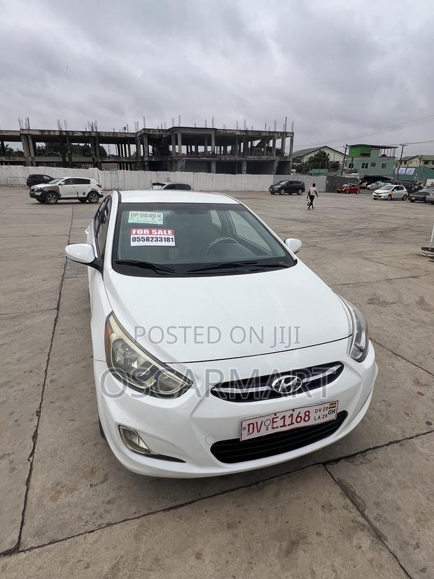 Hyundai Accent SE Sedan 2016 White