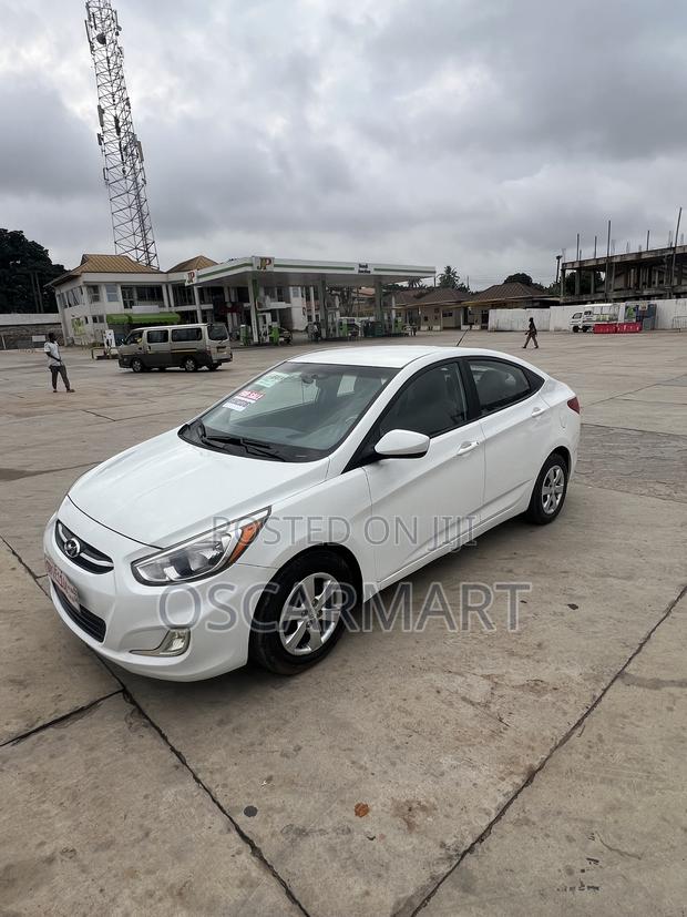 Hyundai Accent SE Sedan 2016 White