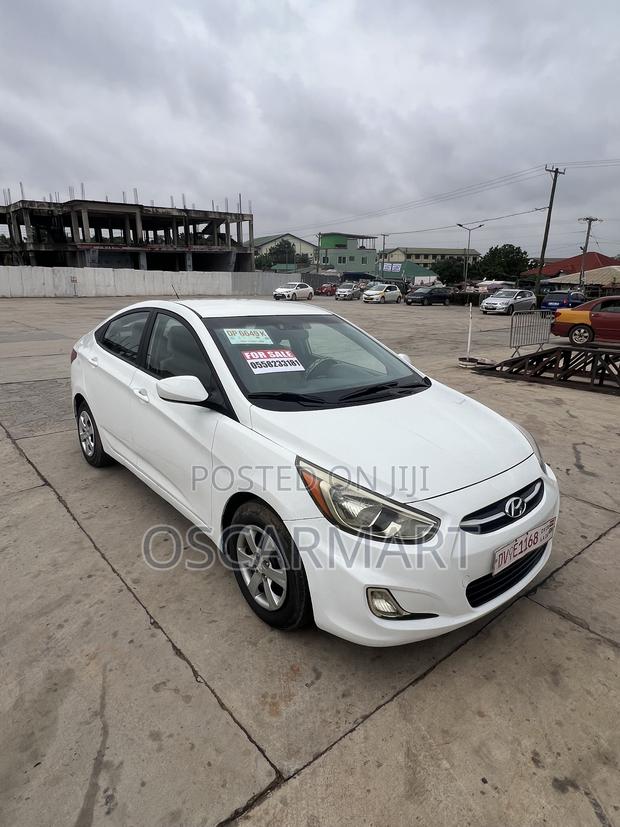 Hyundai Accent SE Sedan 2016 White