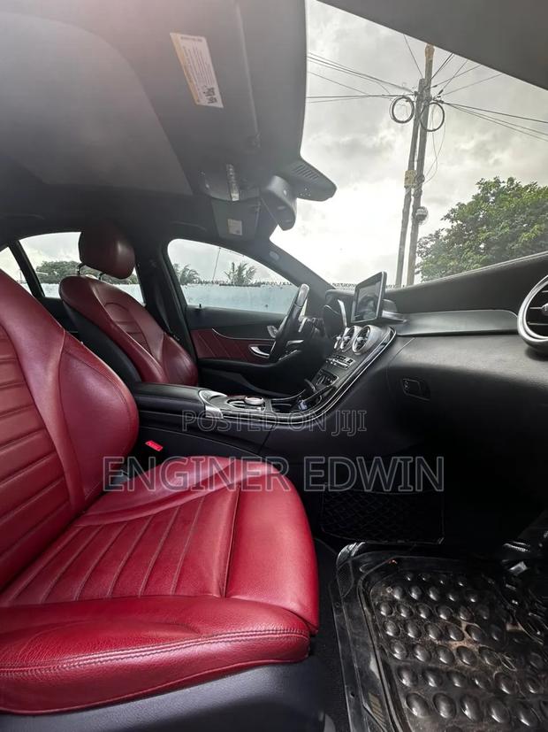 Mercedes-Benz C300 2016 Gray