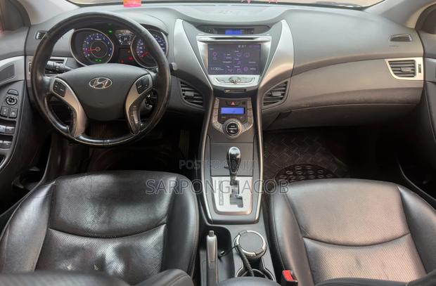 Hyundai Elantra 2013 Silver