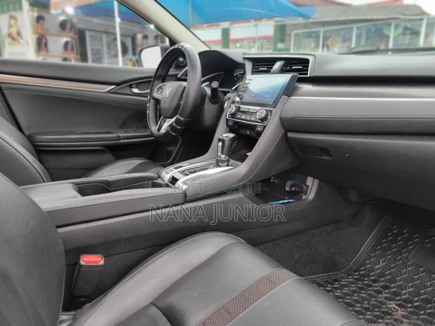 Honda Civic Touring Sedan 2019 Black