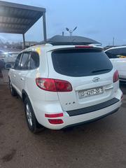 Hyundai Santa Fe 2010 White for sale