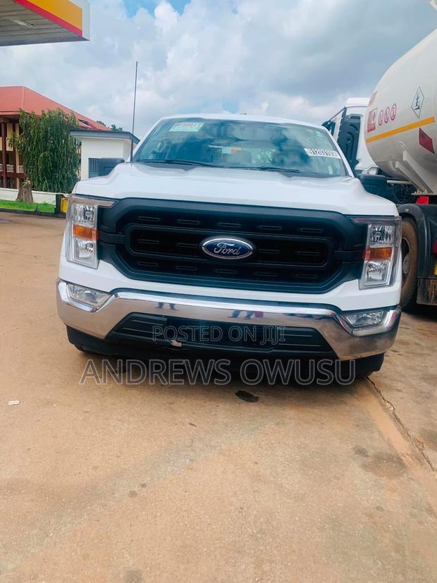 Ford F-150 XL 2022 White