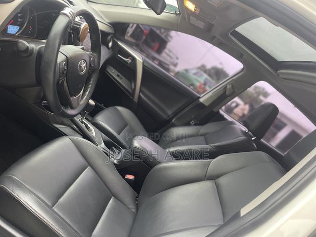 Toyota RAV4 Limited 4dr SUV (2.5L 4cyl 6A) 2014 White