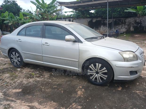 Toyota Avensis 2.0 Advanced 2008 Silver