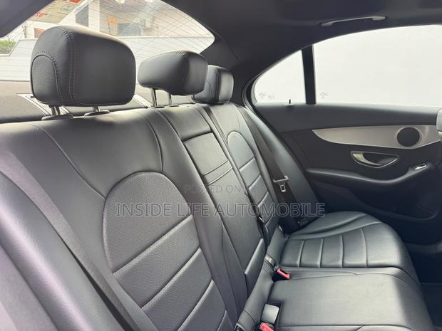 Mercedes-Benz C300 2017 White