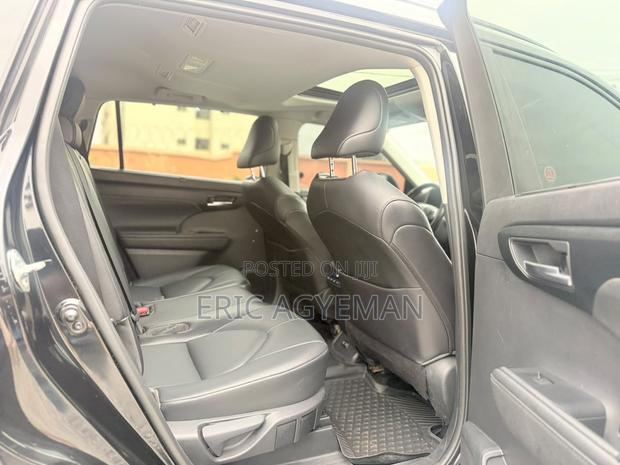Toyota Highlander 2021 Black