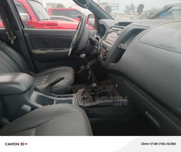 Toyota Hilux 2014 Silver