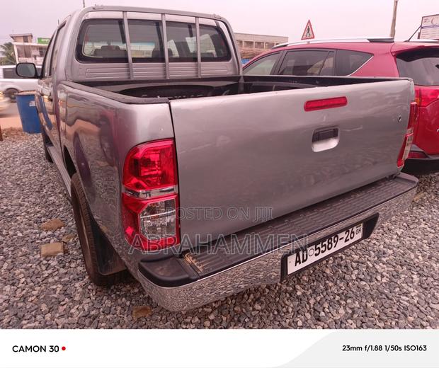 Toyota Hilux 2014 Silver