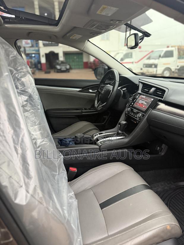 Honda Civic EX-L 4dr Sedan (1.5L 4cyl) 2016 Gray