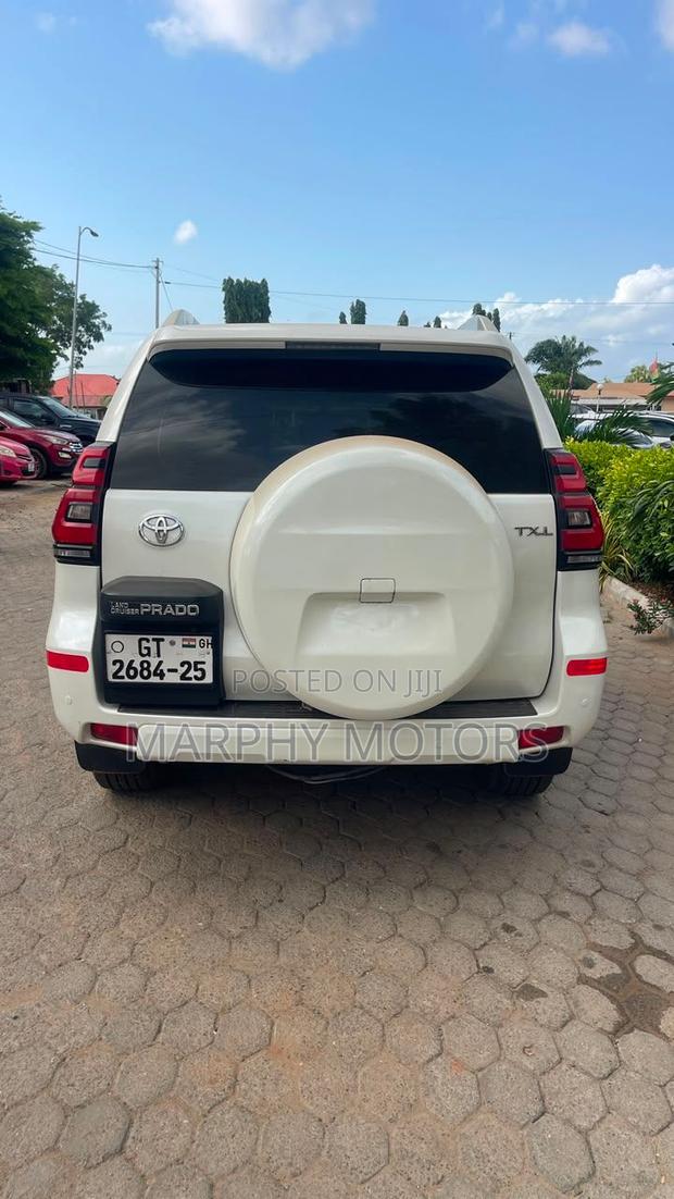 Toyota Land Cruiser Prado 4.0 Petrol TX-L 2019 White