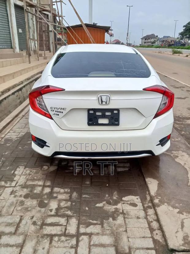 Honda Civic 2019 White