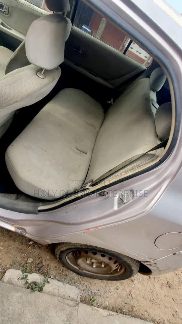 Toyota Vitz 1.3 FWD 5dr 2010 Silver