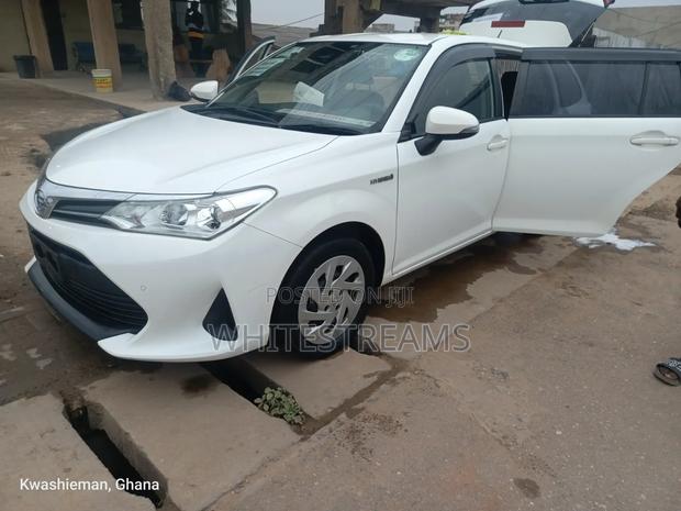 Toyota Corolla Fielder 2020 White