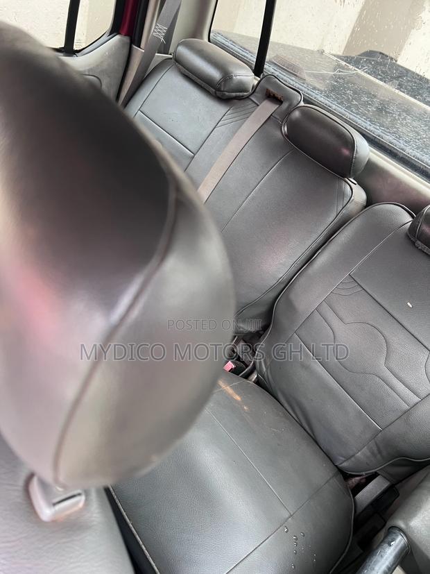 Ford Explorer Sport Track 2005 Red