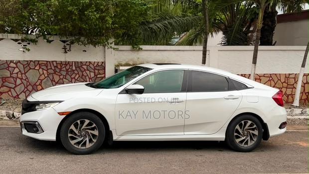Honda Civic EX 4dr Sedan (2.0L 4cyl) 2017 White