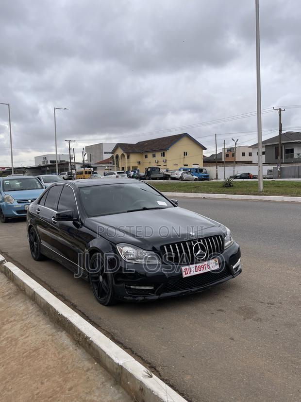 Mercedes-Benz C250 2013 Black