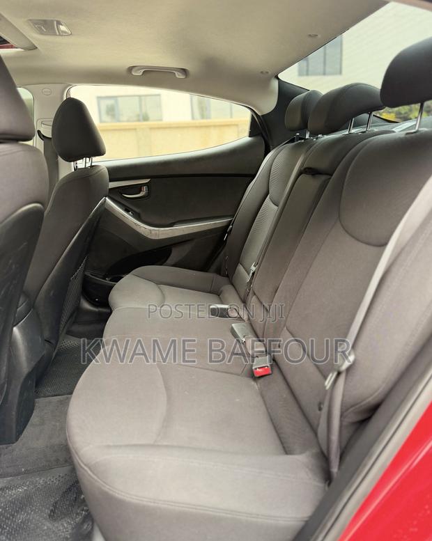 Hyundai Elantra 2016 Red