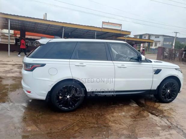 Land Rover Range Rover 2017 White