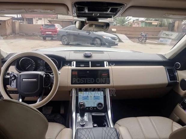 Land Rover Range Rover 2017 White