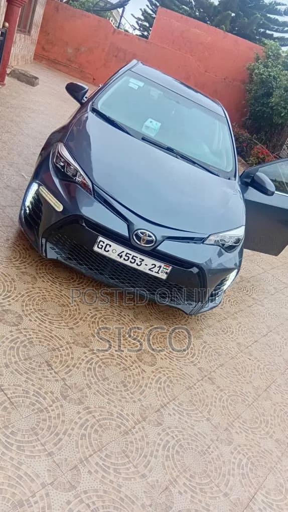 Toyota Corolla 2016 Blue