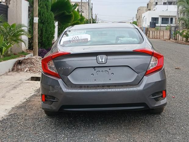 Honda Civic LX 2dr Coupe (2.0L 4cyl) 2016 Silver