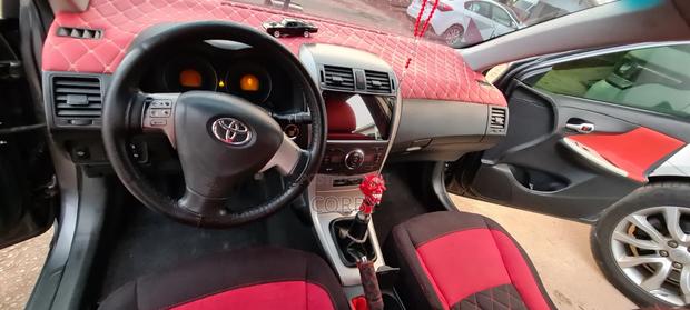 Toyota Corolla 2010 Gray